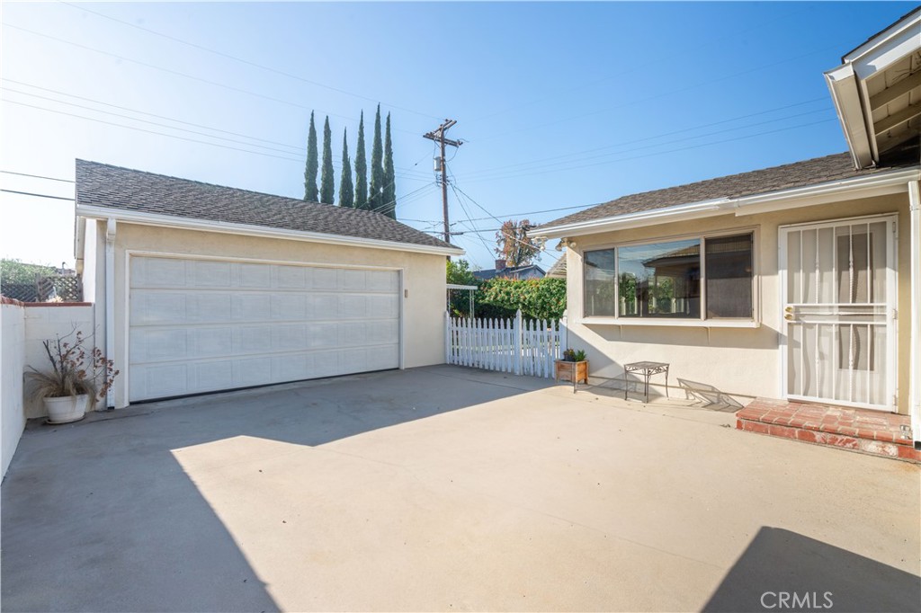 19218 Schoolcraft Street Reseda, CA 91335 - Photo 24 of 31