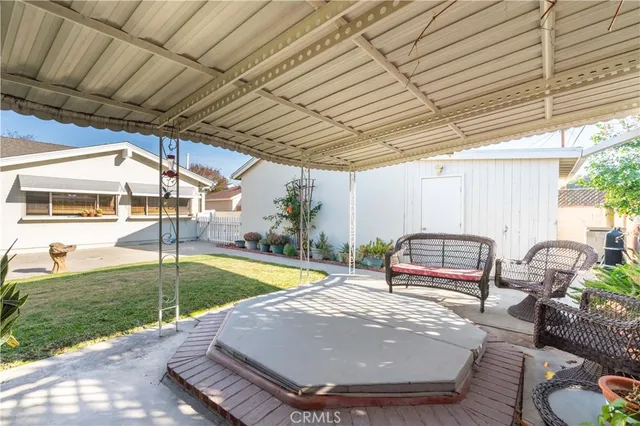 $875,000 | 19218 Schoolcraft Street, Reseda, CA 91335