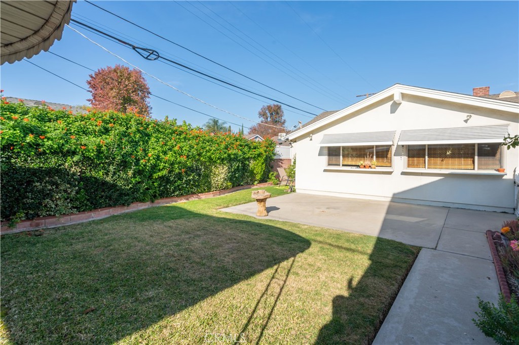 19218 Schoolcraft Street Reseda, CA 91335 - Photo 29 of 31