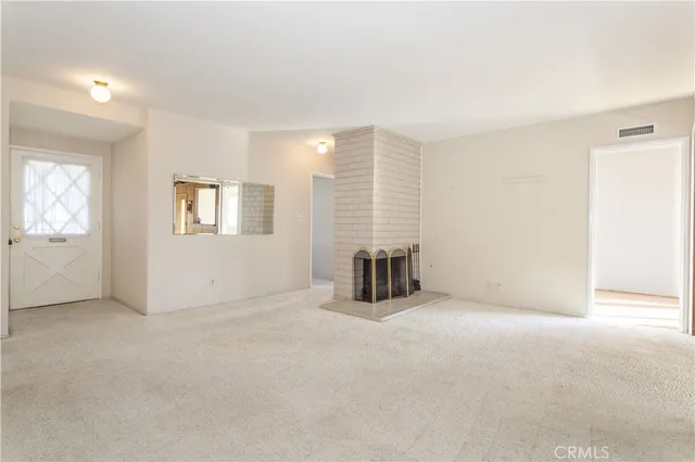 $875,000 | 19218 Schoolcraft Street, Reseda, CA 91335