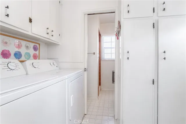 $875,000 | 19218 Schoolcraft Street, Reseda, CA 91335