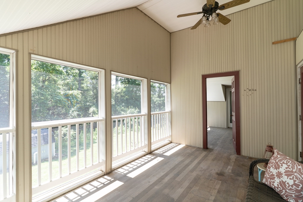 501 Wine Road New Braintree, MA 01531 - Photo 27 of 41