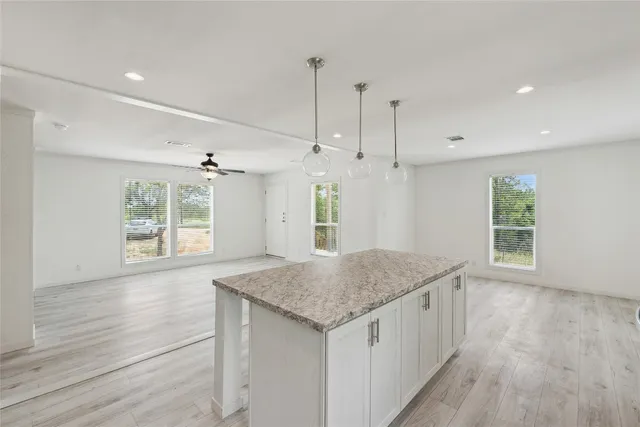 $294,000 | 855 Roosevelt Road, Kingsbury, TX 78638