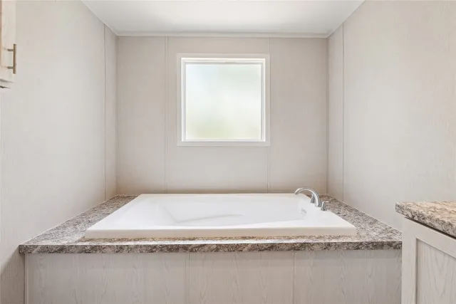 $294,000 | 855 Roosevelt Road, Kingsbury, TX 78638