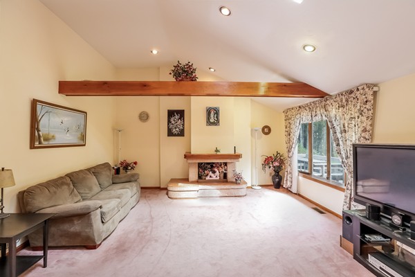 22 Chard Road Tyngsborough, MA 01879 - Photo 5 of 30