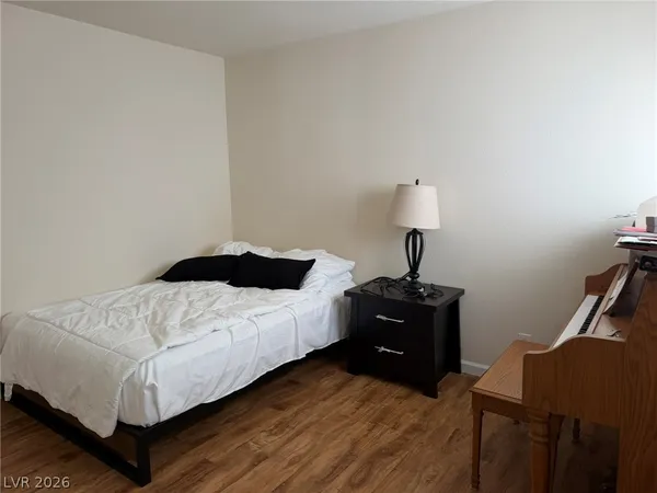 $1,800 | 2708 Baycliff Court, Unit 4, Las Vegas, NV 89117