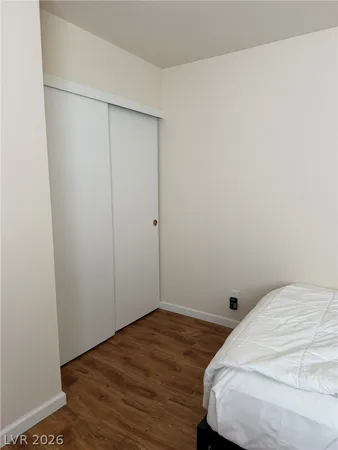 $1,800 | 2708 Baycliff Court, Unit 4, Las Vegas, NV 89117