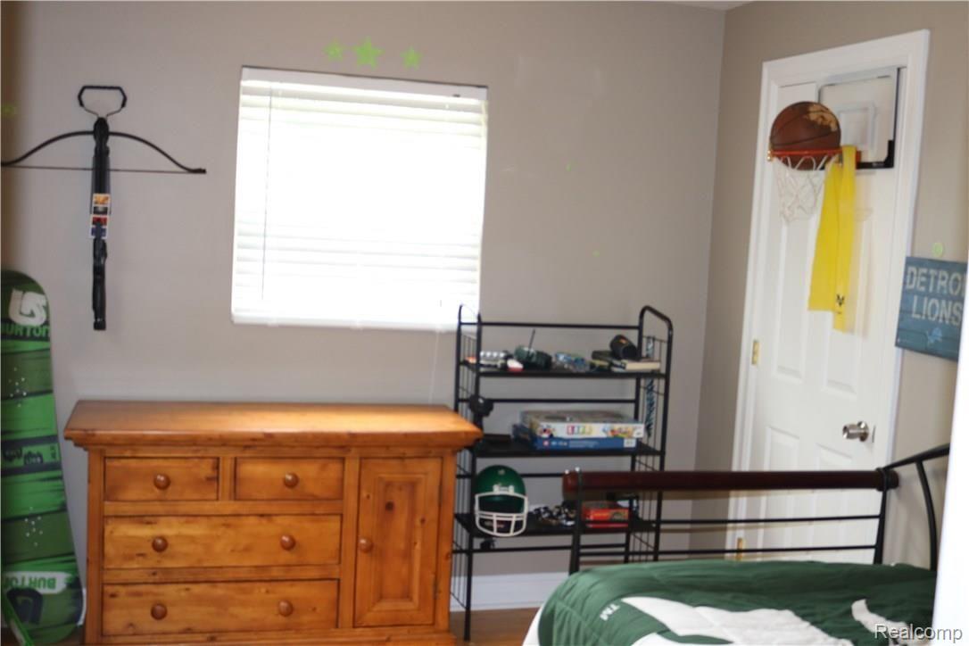 8771 Clarridge Road Clarkston, MI 48348 - Photo 15 of 19 kids room.jpg