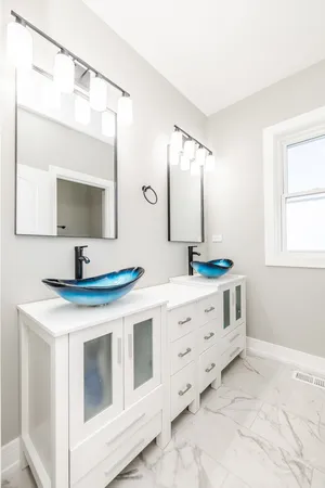 $495,000 | 4448 Joliet Avenue, Lyons, IL 60534