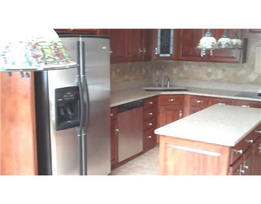 4002 Bakerstown Road Gibsonia, PA 15044 - Photo 7 of 10 Kitchen.