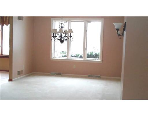 4002 Bakerstown Road Gibsonia, PA 15044 - Photo 8 of 10 Dining Room.