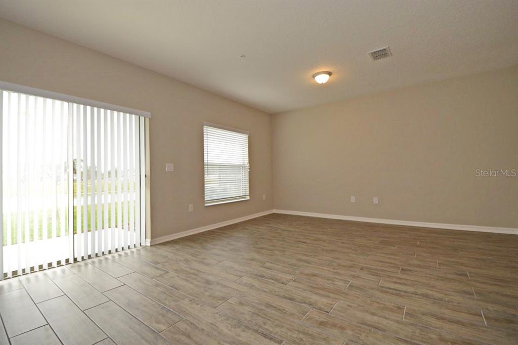 224 Rustic Loop Sanford, FL 32771 - Photo 8 of 39 Gallery Image 8