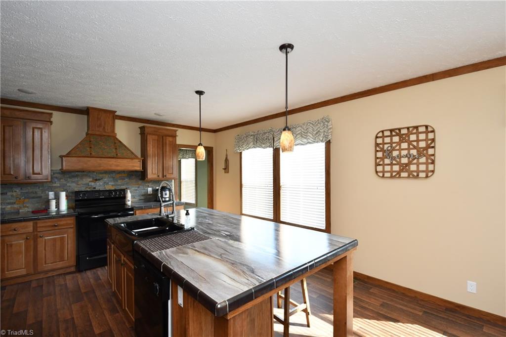 548 Della Wilson Road Lexington, NC 27295 - Photo 12 of 25 Gallery Image 12