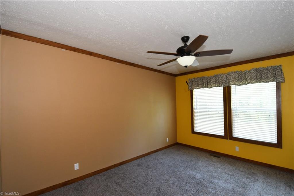 548 Della Wilson Road Lexington, NC 27295 - Photo 18 of 25 Gallery Image 18