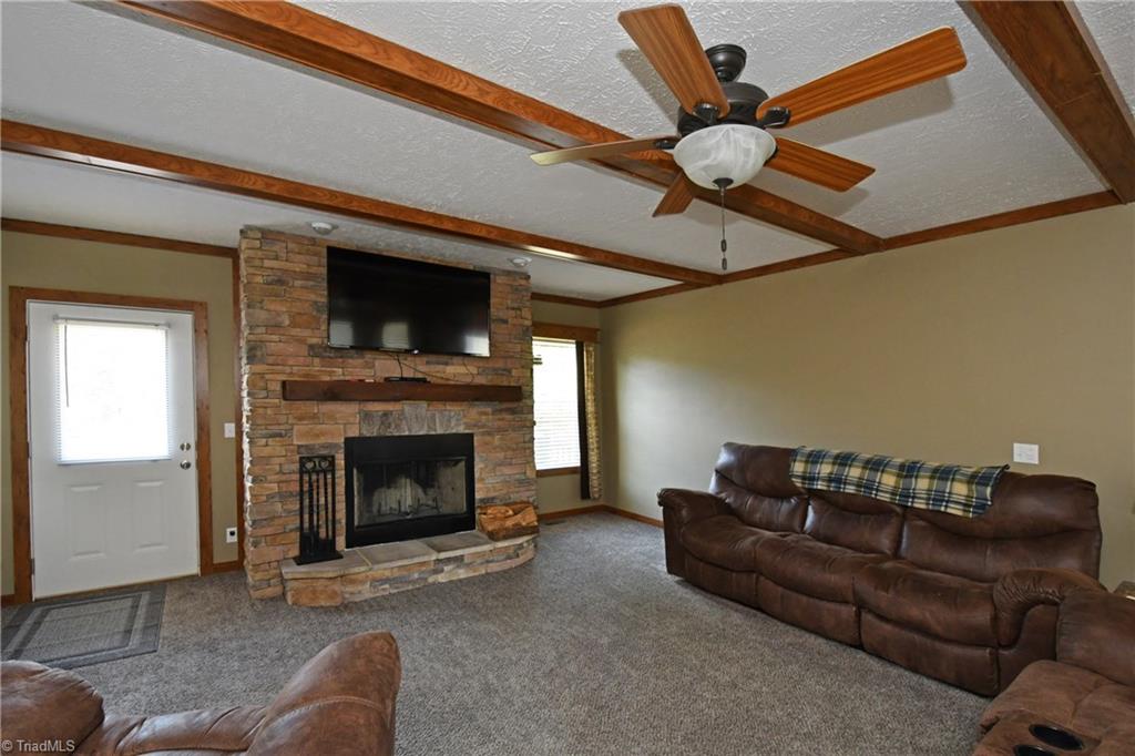 548 Della Wilson Road Lexington, NC 27295 - Photo 9 of 25 Gallery Image 9