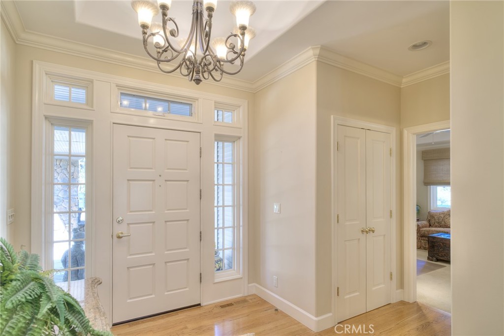 415 Hurleton Road Oroville, CA 95966 - Photo 33 of 70 Front Entry Hall