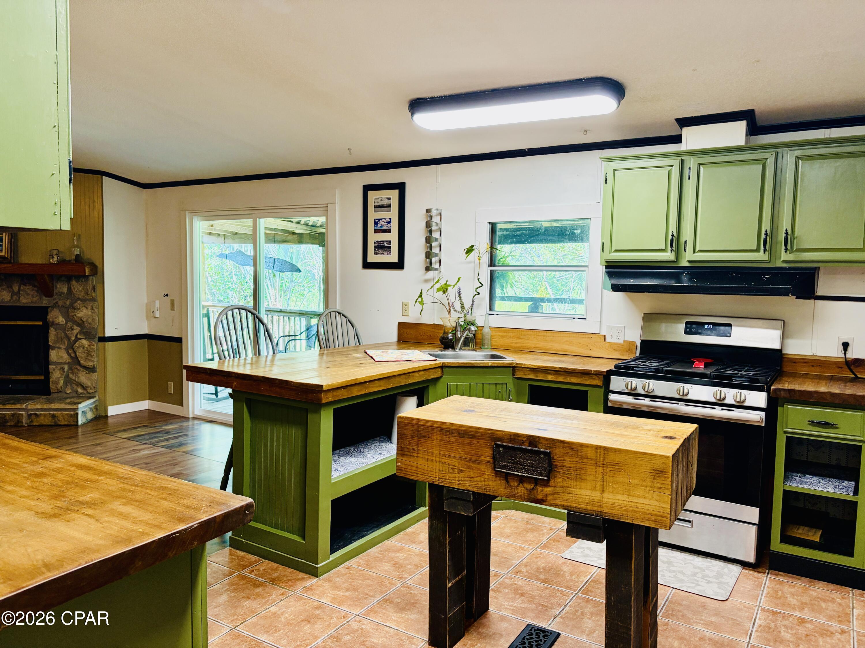 8869 Northwest Felix Flanders Road Altha, FL 32421 - Photo 16 of 45 Gallery Image 16