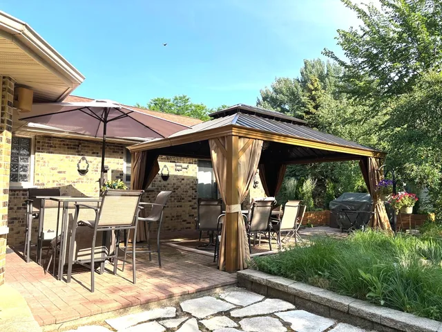 $499,000 | 26980 North Pierre Drive, Mundelein, IL 60060