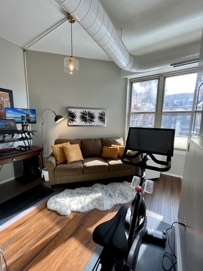 6 South Laflin Street, Unit 522 Chicago, IL 60607 - Photo 14 of 19