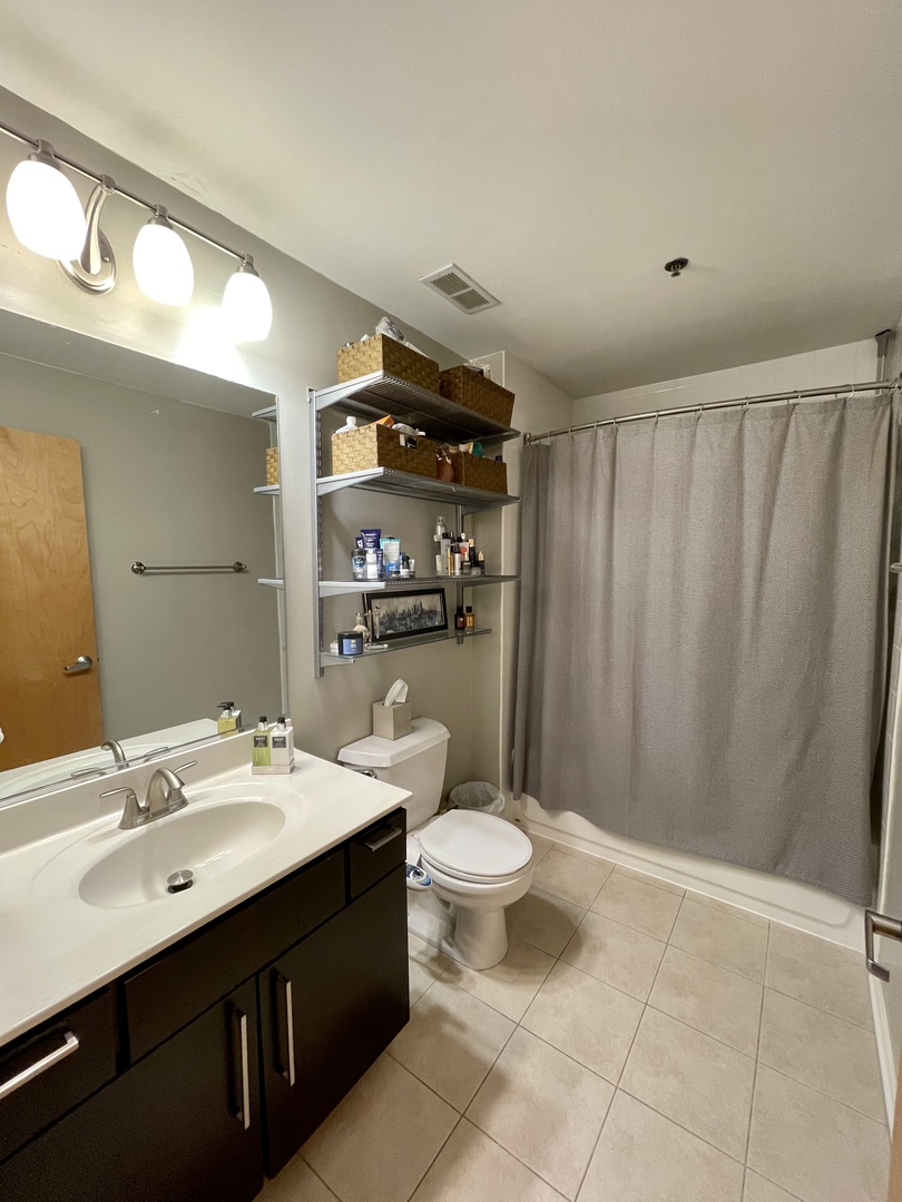 6 South Laflin Street, Unit 522 Chicago, IL 60607 - Photo 17 of 19