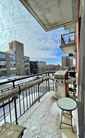 $2,500 | 6 South Laflin Street, Unit 522, Chicago, IL 60607