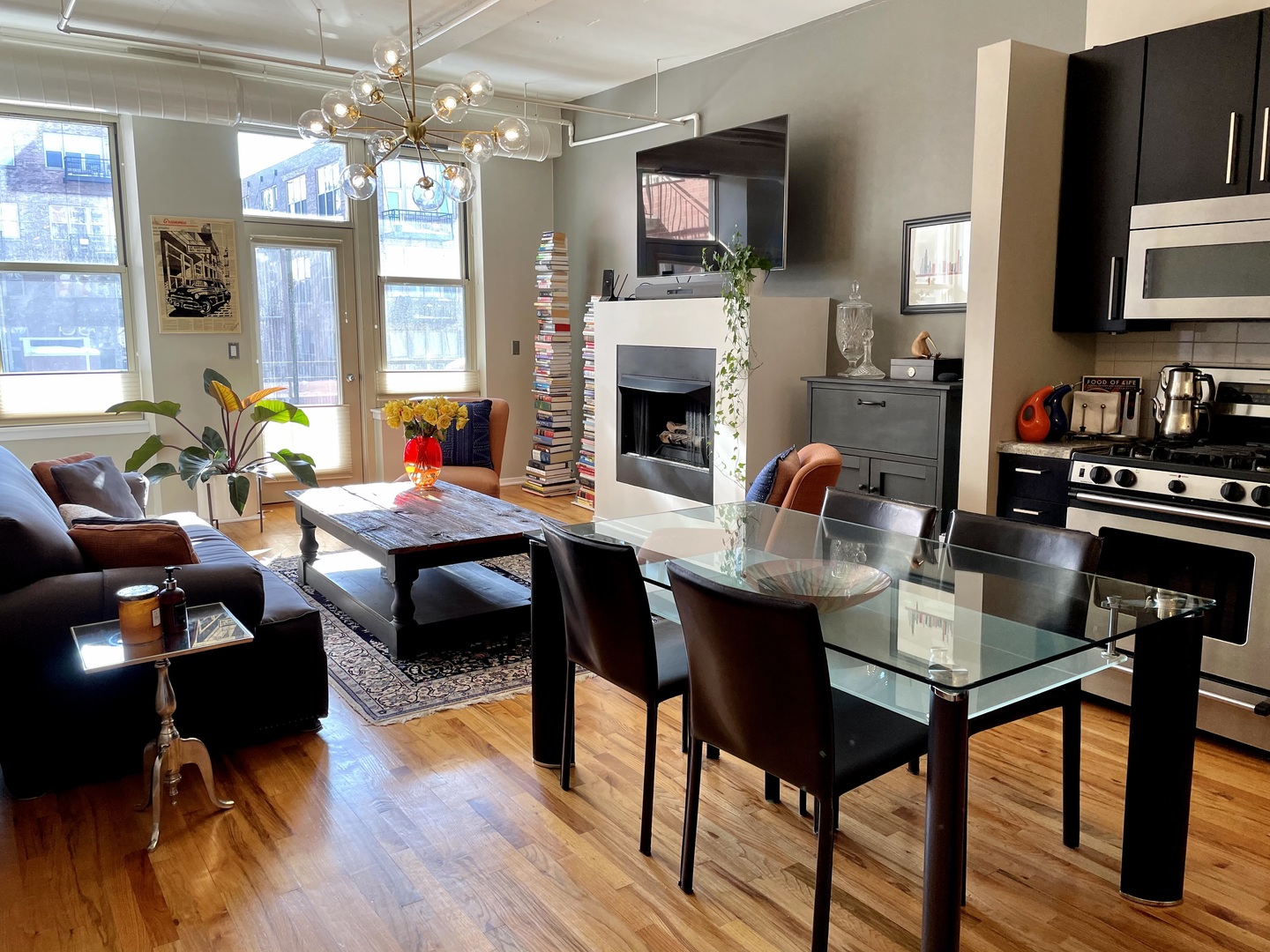 6 South Laflin Street, Unit 522 Chicago, IL 60607 - Photo 2 of 19