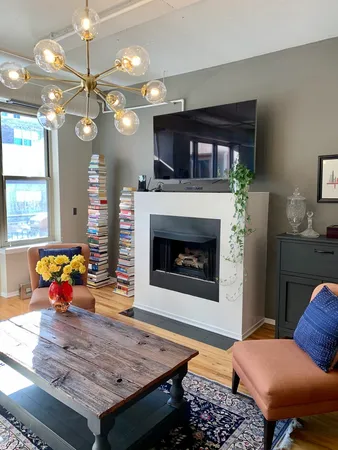 $2,500 | 6 South Laflin Street, Unit 522, Chicago, IL 60607
