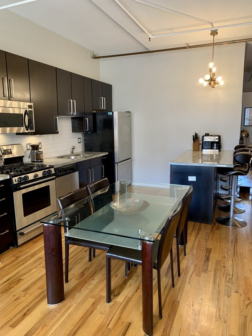 6 South Laflin Street, Unit 522 Chicago, IL 60607 - Photo 6 of 19