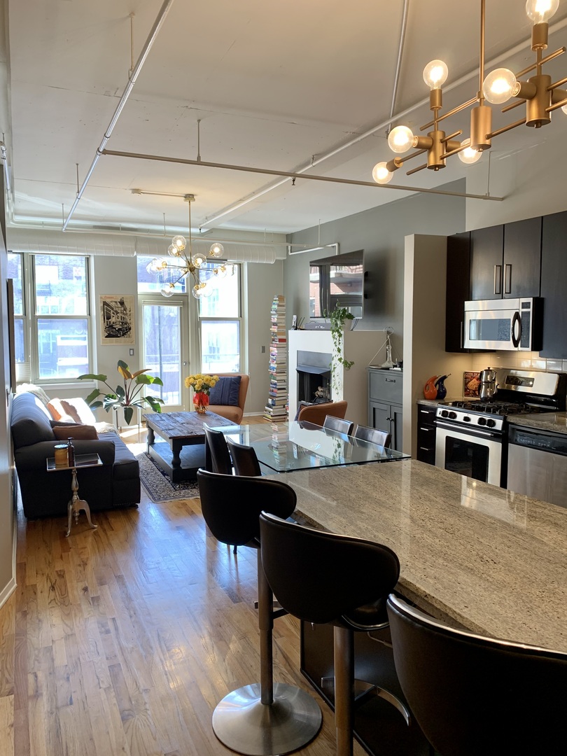 6 South Laflin Street, Unit 522 Chicago, IL 60607 - Photo 7 of 19
