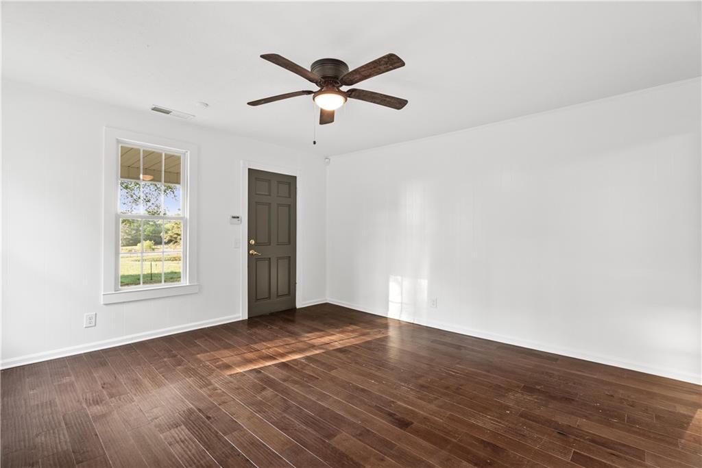 5688 Fairmount Highway Southeast Calhoun, GA 30701 - Photo 13 of 42