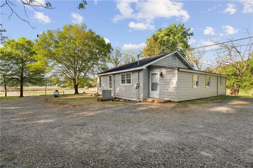 5688 Fairmount Highway Southeast Calhoun, GA 30701 - Photo 5 of 42