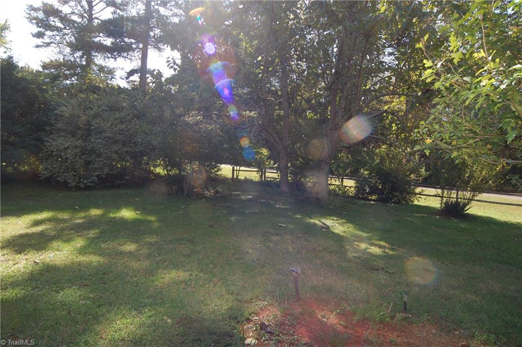 677 Shirley Road Lexington, NC 27292 - Photo 3 of 28 Gallery Image 3
