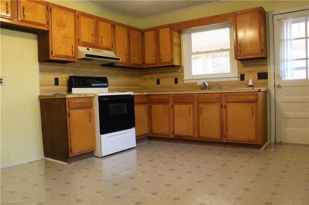 677 Shirley Road Lexington, NC 27292 - Photo 8 of 28 Gallery Image 8