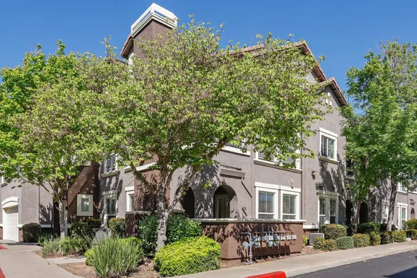 $425,000 | 5547 Tares Circle, Elk Grove, CA 95757