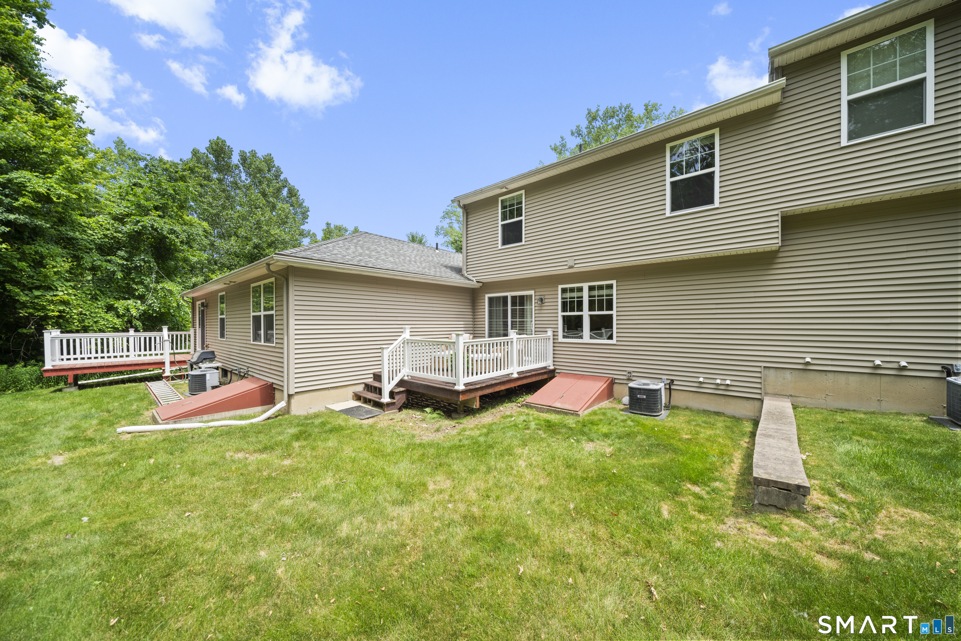 204 Oak Ridge Drive, Unit 204 Windsor Locks, CT 06096 - Photo 26 of 35