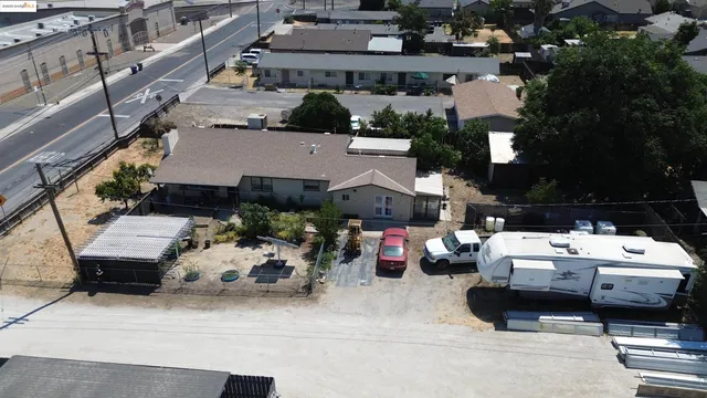 a car parked in front of a building