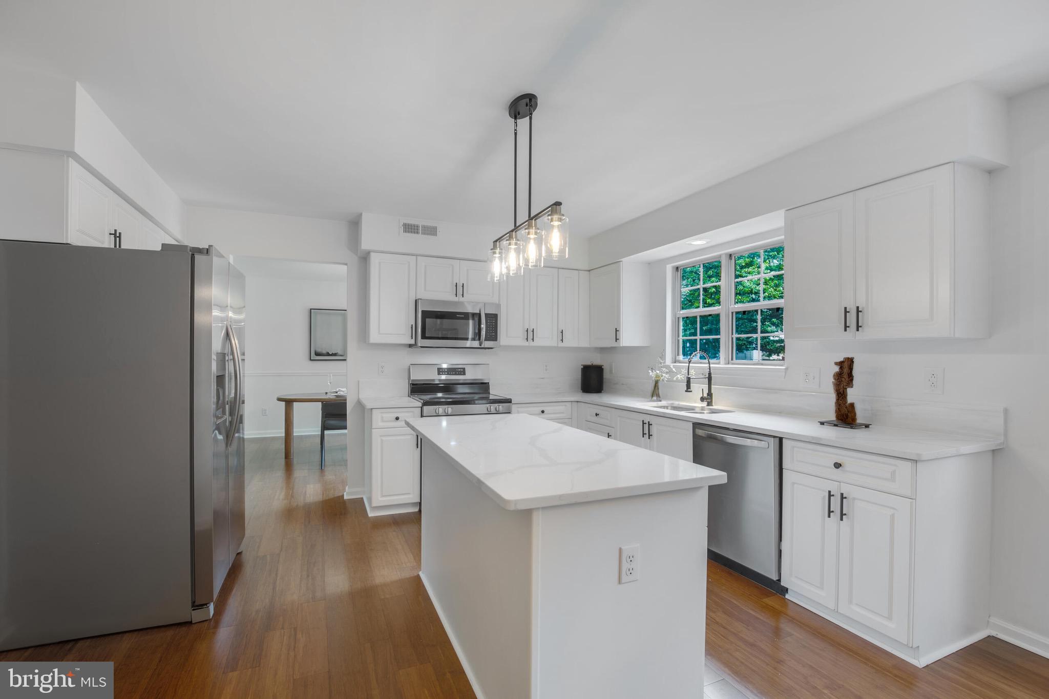 210 Wingate Place Southwest Leesburg, VA 20175 - Photo 13 of 43