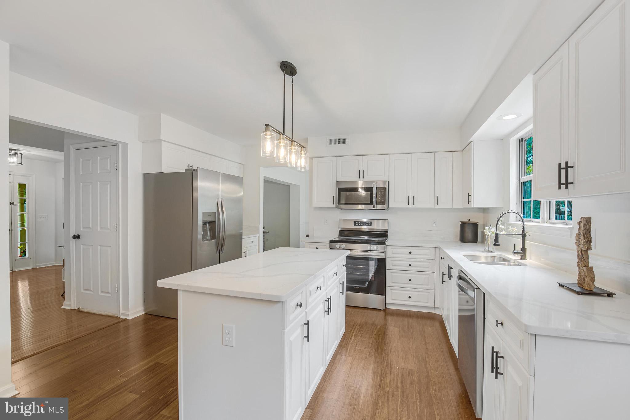 210 Wingate Place Southwest Leesburg, VA 20175 - Photo 14 of 43