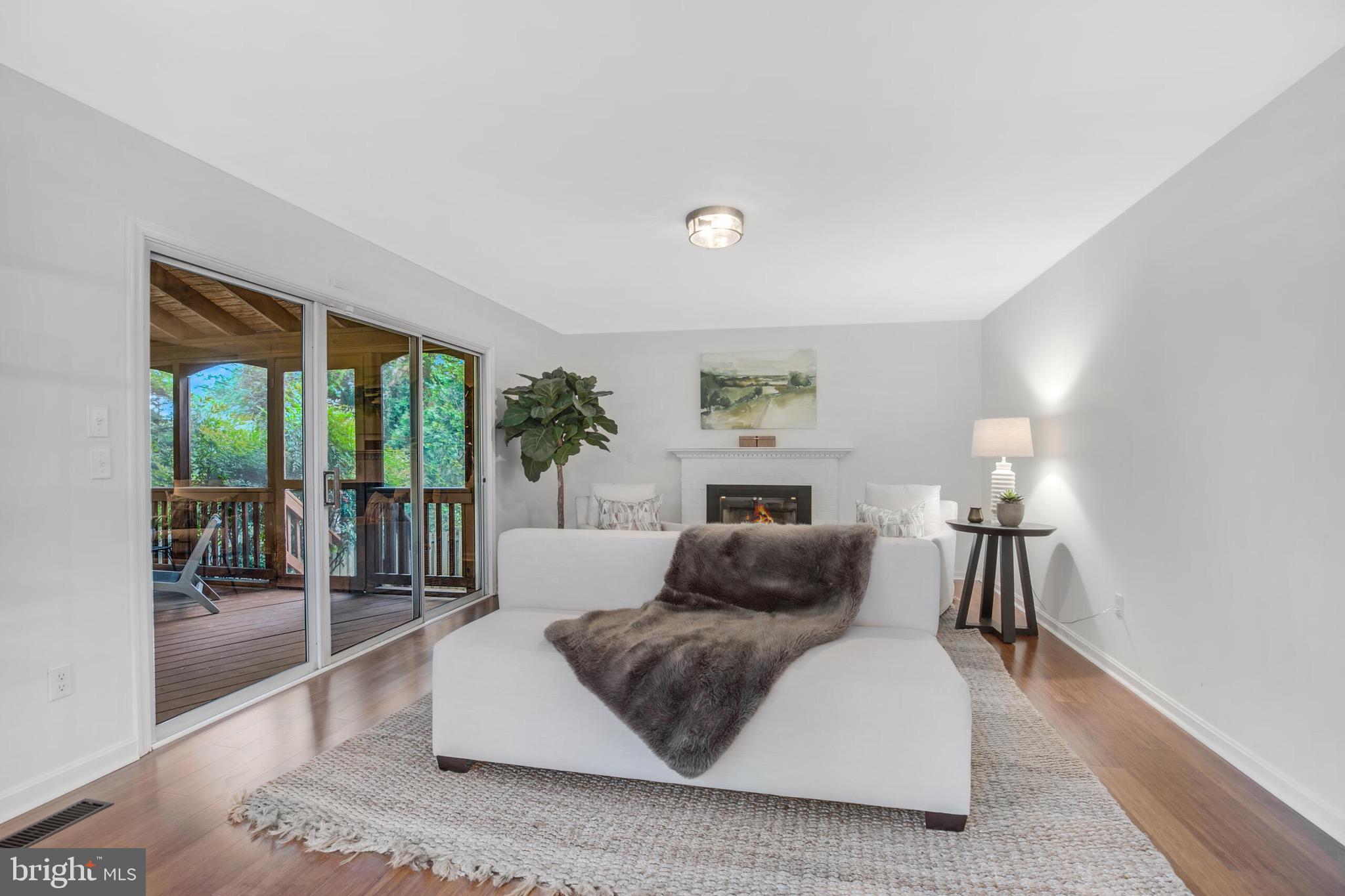 210 Wingate Place Southwest Leesburg, VA 20175 - Photo 22 of 43