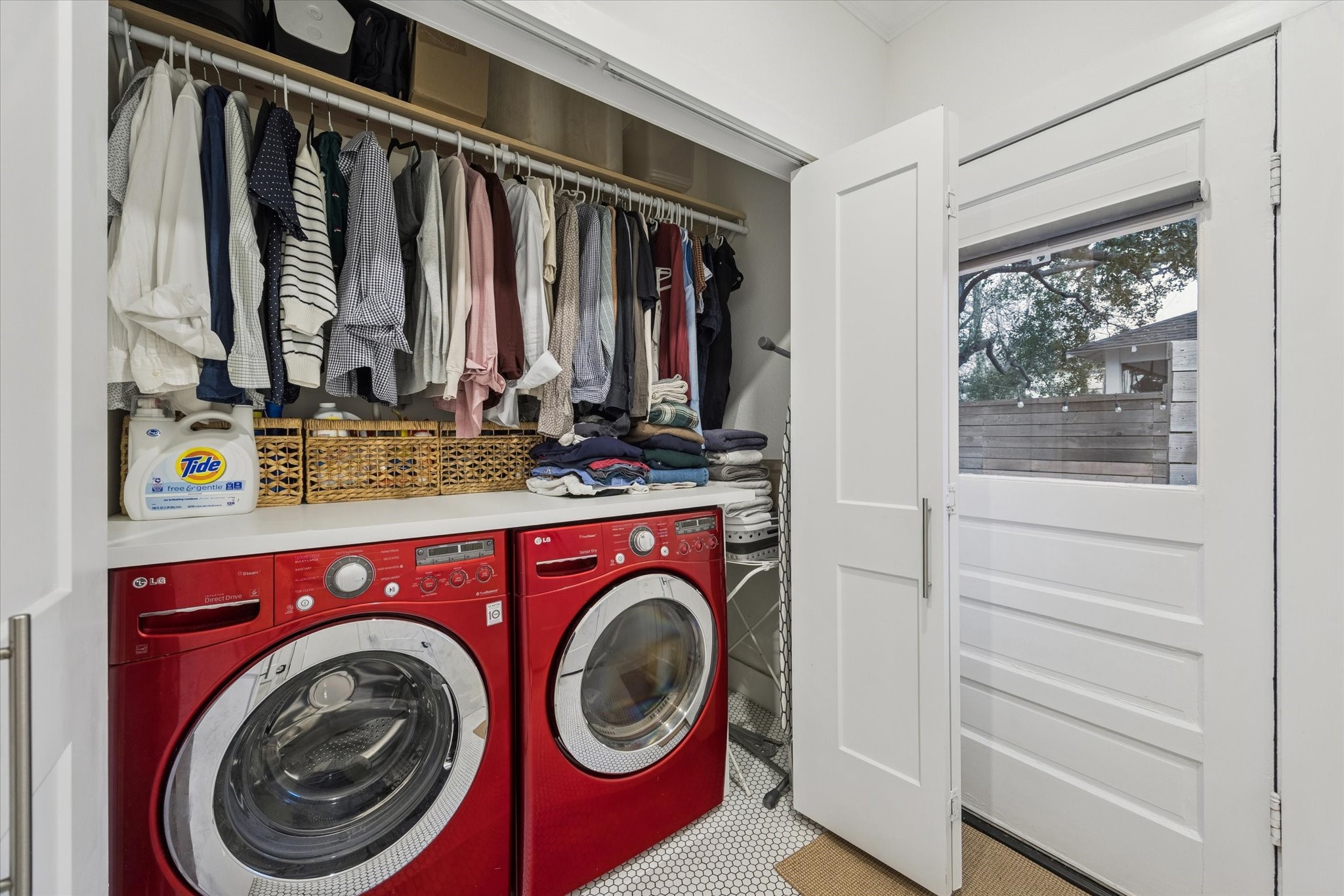 1135 Walling Street Houston, TX 77009 - Photo 22 of 32 side by side laundry closet, LG Washer/Dryer can be included with the home.