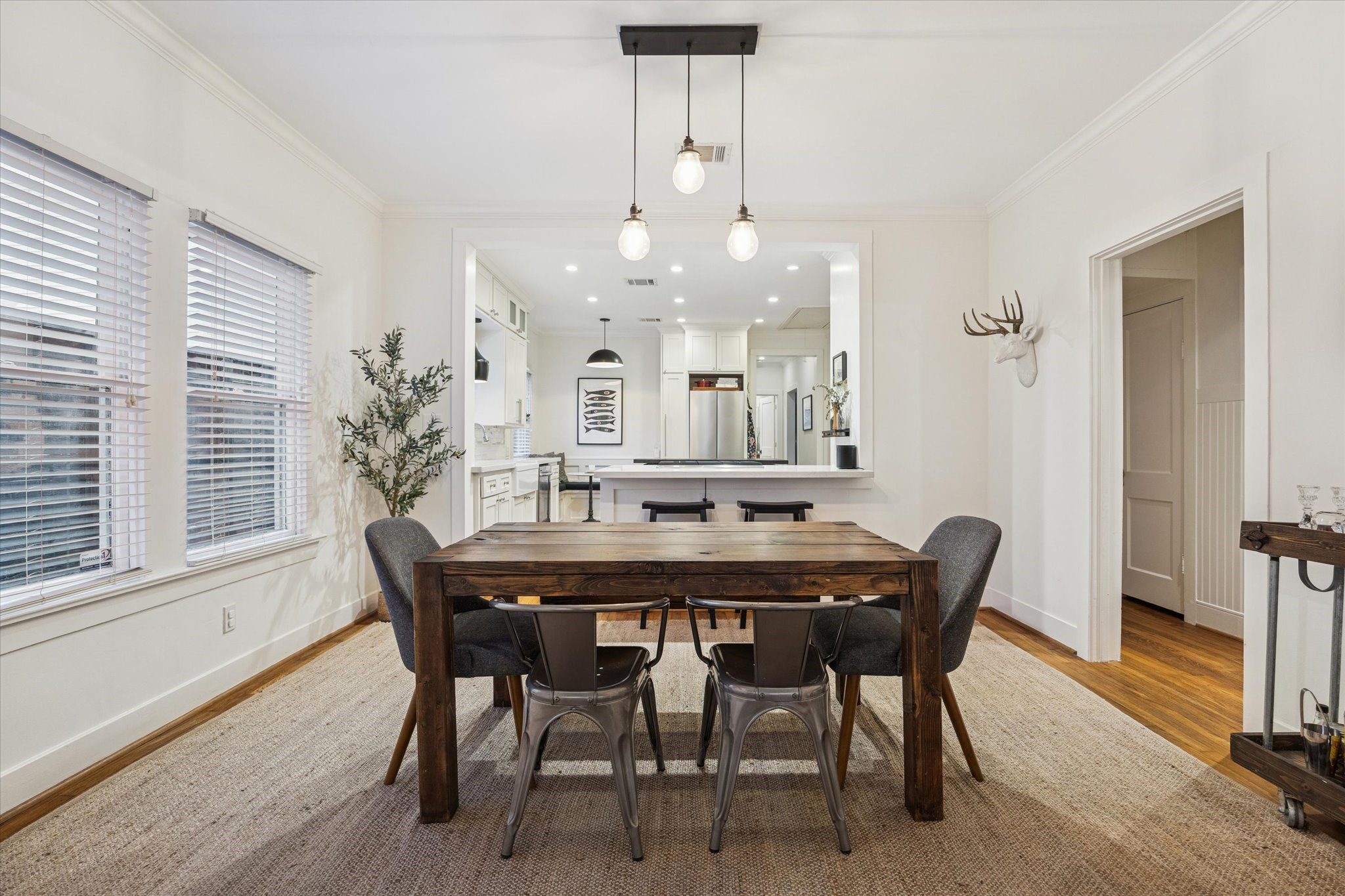 1135 Walling Street Houston, TX 77009 - Photo 7 of 32 dining.