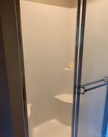 $2,850 | 16 Ancient Highway, Newington, CT 06111