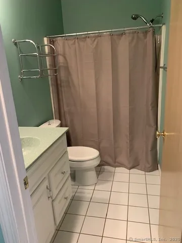 $2,850 | 16 Ancient Highway, Newington, CT 06111