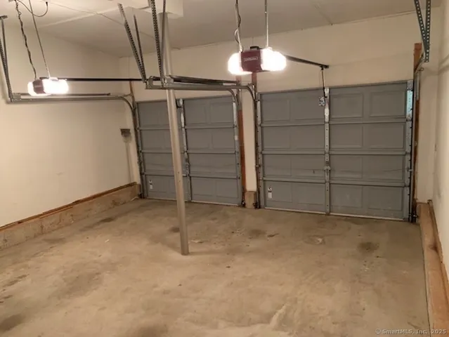 $2,850 | 16 Ancient Highway, Newington, CT 06111