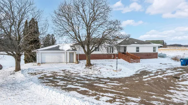 $485,000 | W8662 West Lone Elm Road, Van Dyne, WI 54979