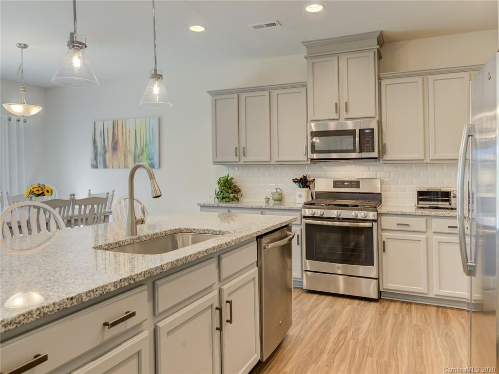 629 Amber Meadows Way Tega Cay, SC 29708 - Photo 13 of 46