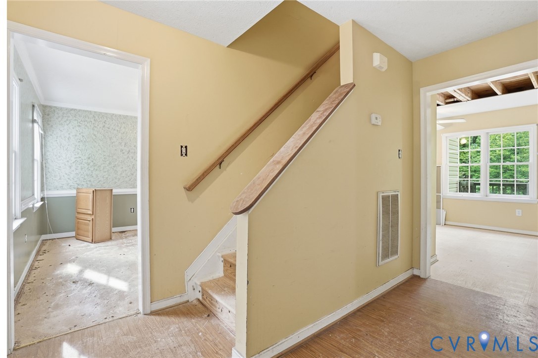 6045 Hopewell Road New Kent, VA 23124 - Photo 4 of 30 Gallery Image 4