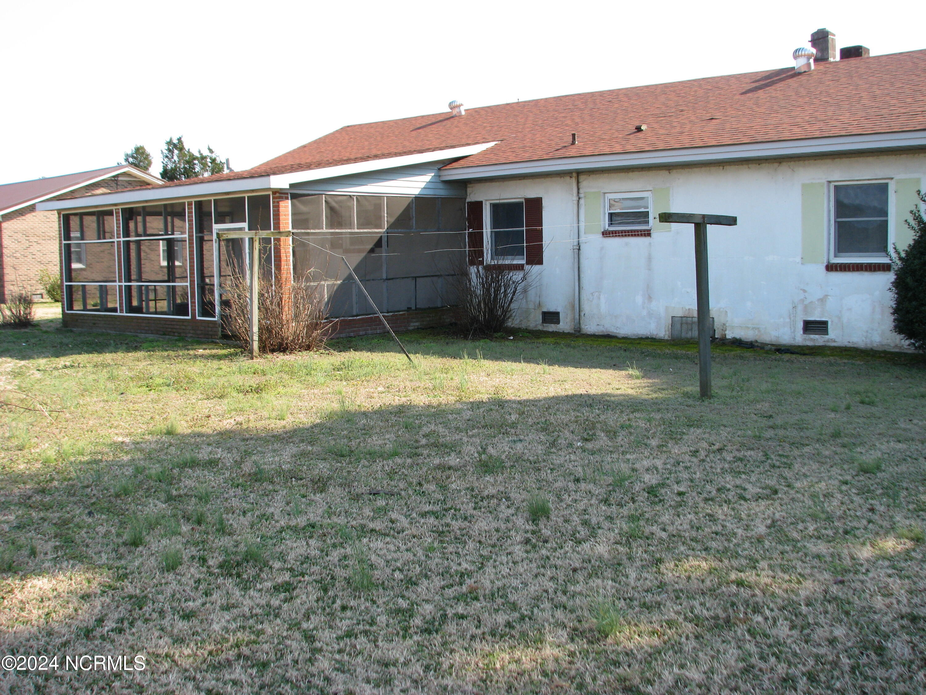 6733 Highway 32 Roper, NC 27970 - Photo 4 of 18 Back view of the house