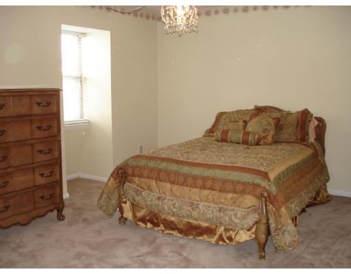 79 Erin Road, Unit 79 Stoughton, MA 02072 - Photo 13 of 19 Gallery Image 13