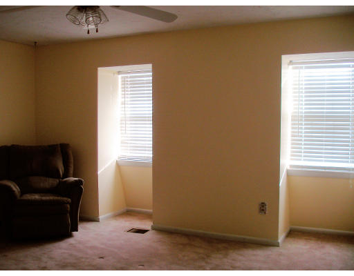 79 Erin Road, Unit 79 Stoughton, MA 02072 - Photo 10 of 19 Gallery Image 10